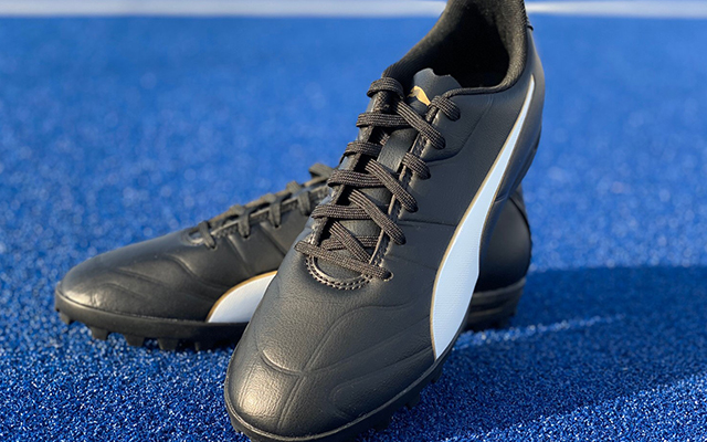 シューズ ¥500（22cm-30cm）